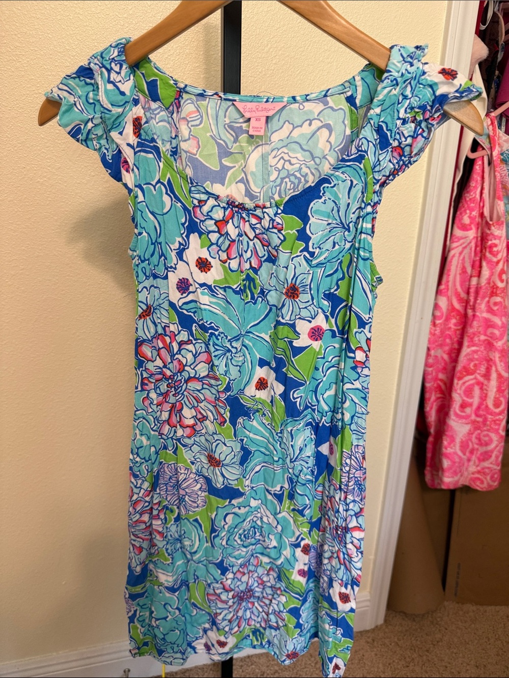 Lilly Pulitzer Blue Green Pink Floral Cap-Sleeve Shift Dress
